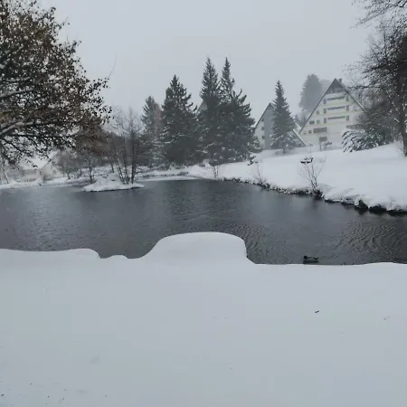 Schoene 2d-gebaeude Mit Mini-garten * Schönwalde