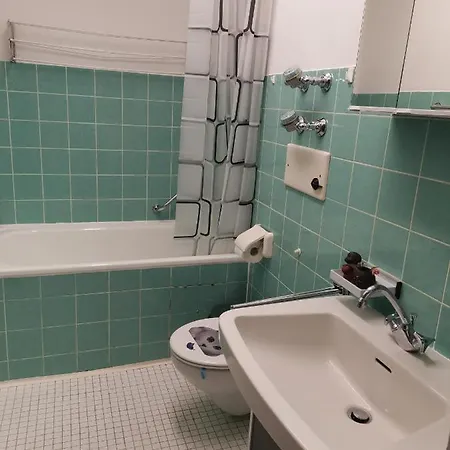 Schoene 2d-gebaeude Mit Mini-garten Apartamento Schönwalde