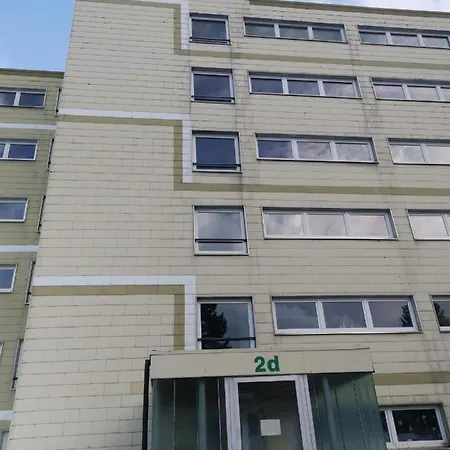 Schoene 2d-gebaeude Mit Mini-garten *