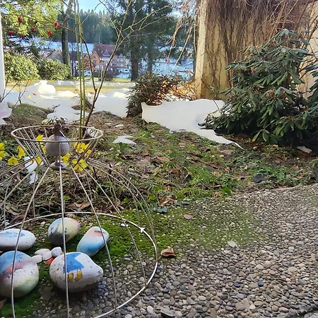 Schoene 2d-gebaeude Mit Mini-garten *