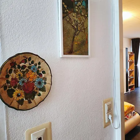 Schoene 2d-gebaeude Mit Mini-garten Apartamento *